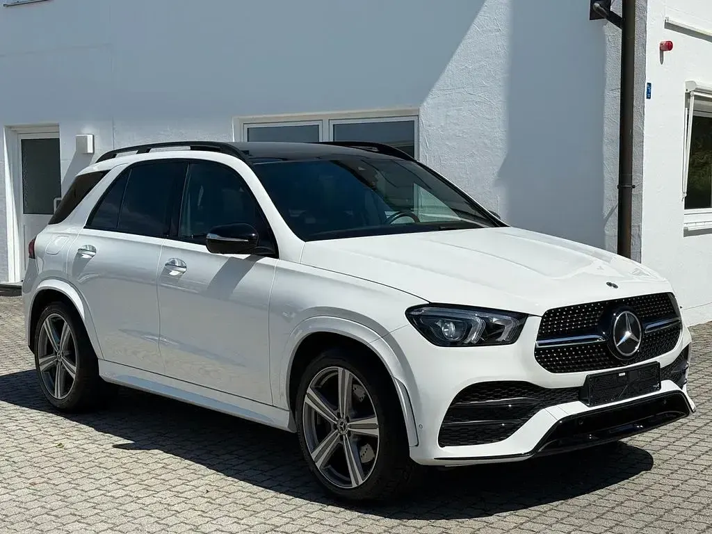 Gebraucht Mercedes GLE400 AMG 330 PS (242 kW) 2023 Weiß SUV