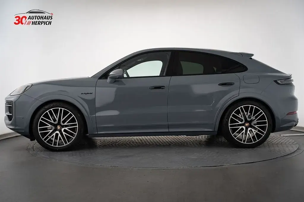 Nouă Porsche Cayenne 470 CP (345 kW) 2025 Gri SUV