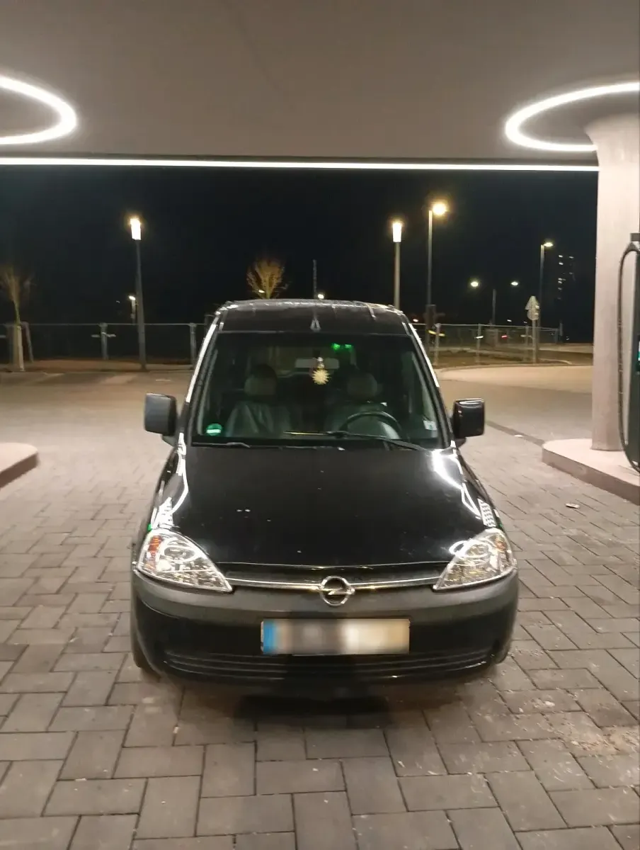 Usado Opel Combo 90 HP (66 kW) 2009 Preto Monovolume