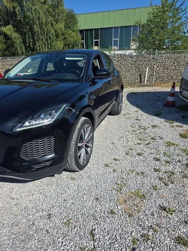 Gebraucht Jaguar E-Pace R-Dynamic 150 PS (110 kW) 2018 Schwarz SUV