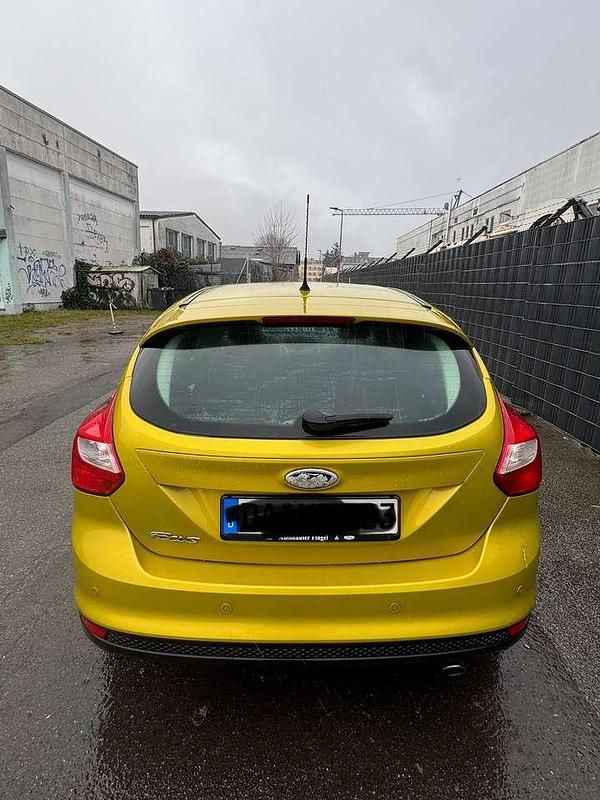 Używany Ford Focus Titanium 150 KM (110 kW) 2011 Sedan/Limuzyna