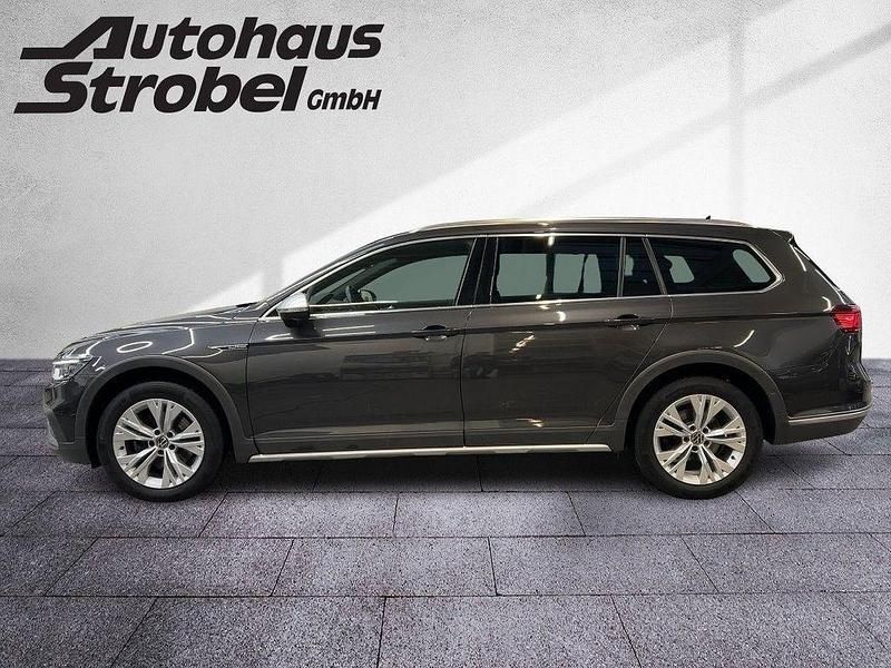 Gebraucht VW Passat Alltrack S 200 PS (147 kW) 2022 Mangangrau metallic Kombi