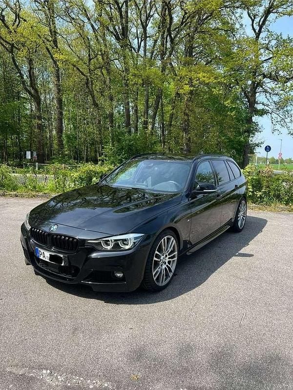 Schwarz Gebraucht 2018 BMW 335 M Performance Kombi | 26.999 € (Fairer Preis) - Bild 1/4