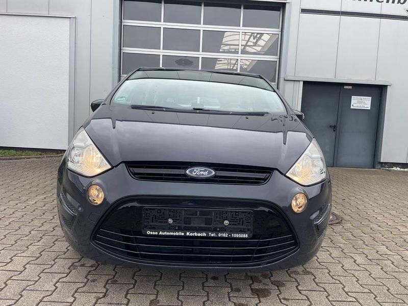 Gebraucht Ford S-MAX Trend 160 PS (117 kW) 2011 Grau Van / Kleinbus