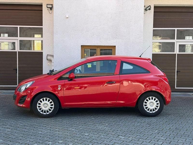 Gebraucht Opel Corsa Selection 69 PS (50 kW) 2014 Rot Kleinwagen