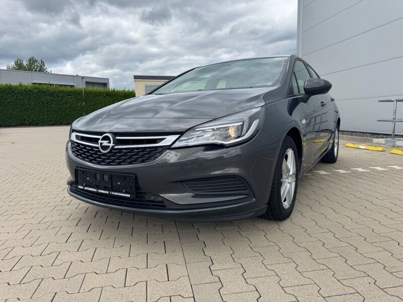 Grau Gebraucht 2015 Opel Astra Edition Limousine | 6.450 € (Superpreis) - Bild 1/4