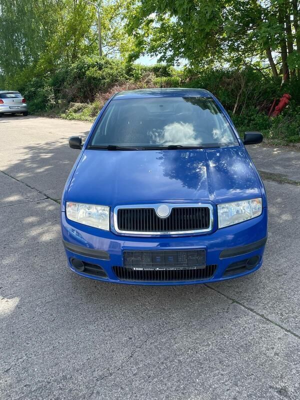 Blau Gebraucht 2006 Skoda Fabia Limousine | 1.799 € (Fairer Preis) - Bild 1/4