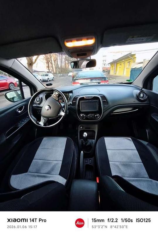 Second-hand Renault Captur 90 CP (66 kW) 2016 Argintiu SUV