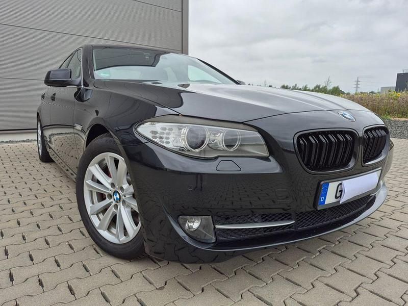 Gebraucht BMW 525 Sport Line 218 PS (160 kW) 2012 Schwarz Limousine