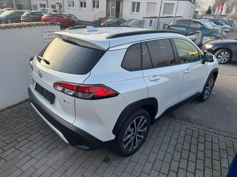 Gebraucht Toyota Corolla Cross Team 152 PS (111 kW) 2025 Platinum white pearl mc. SUV