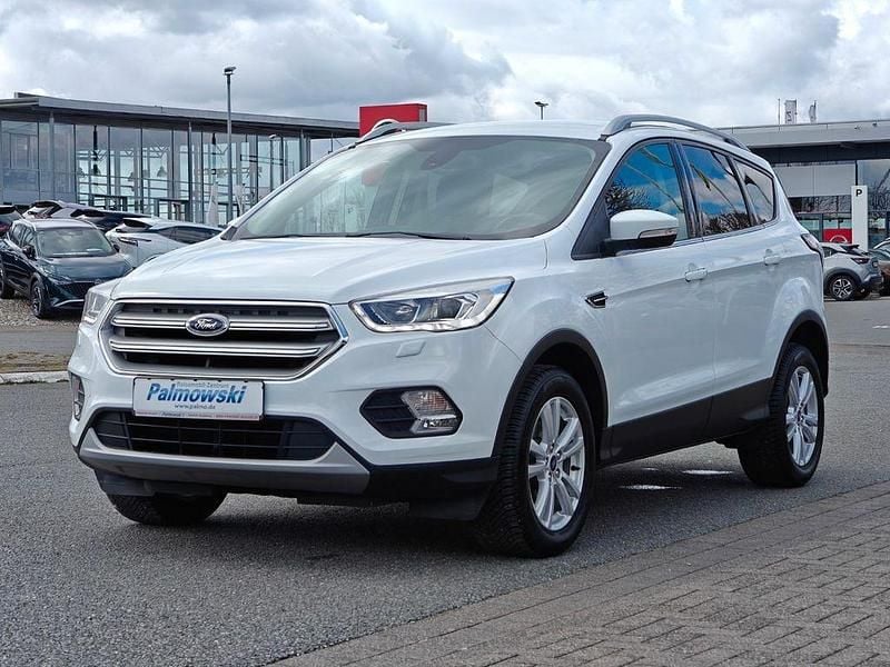 Gebraucht Ford Kuga Cool & Connect 150 PS (110 kW) 2019 Weiß SUV