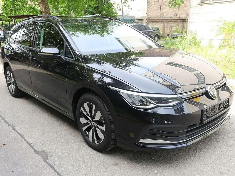 Gebraucht VW Golf VIII Life 131 PS (96 kW) 2022 Schwarz Kombi