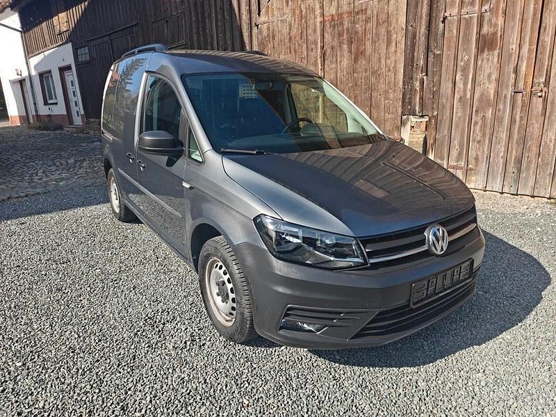 Usata VW Caddy 102 CV (75 kW) 2019 Grigio Monovolume