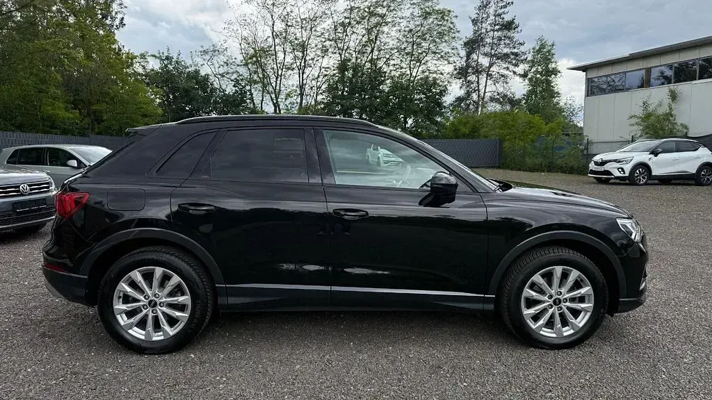 Gebraucht Audi Q3 Advanced Plus 150 PS (110 kW) 2021 Schwarz SUV
