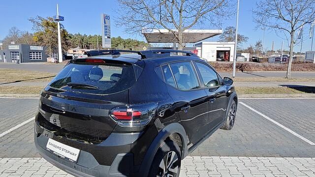 Neu Dacia Sandero Expression 110 PS (80 kW) 2026 Schwarz grau Limousine