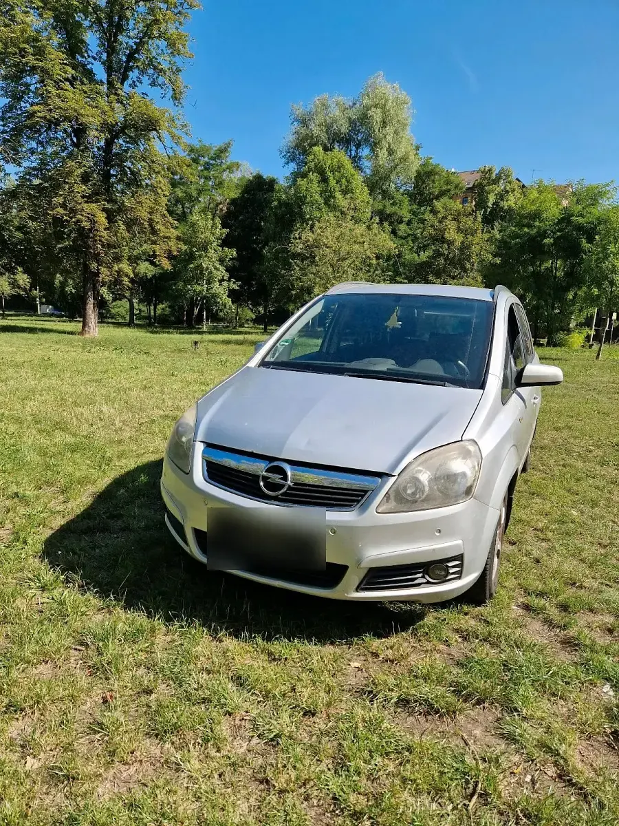 Gebraucht Opel Zafira 150 PS (110 kW) 2005 Silber Van / Kleinbus