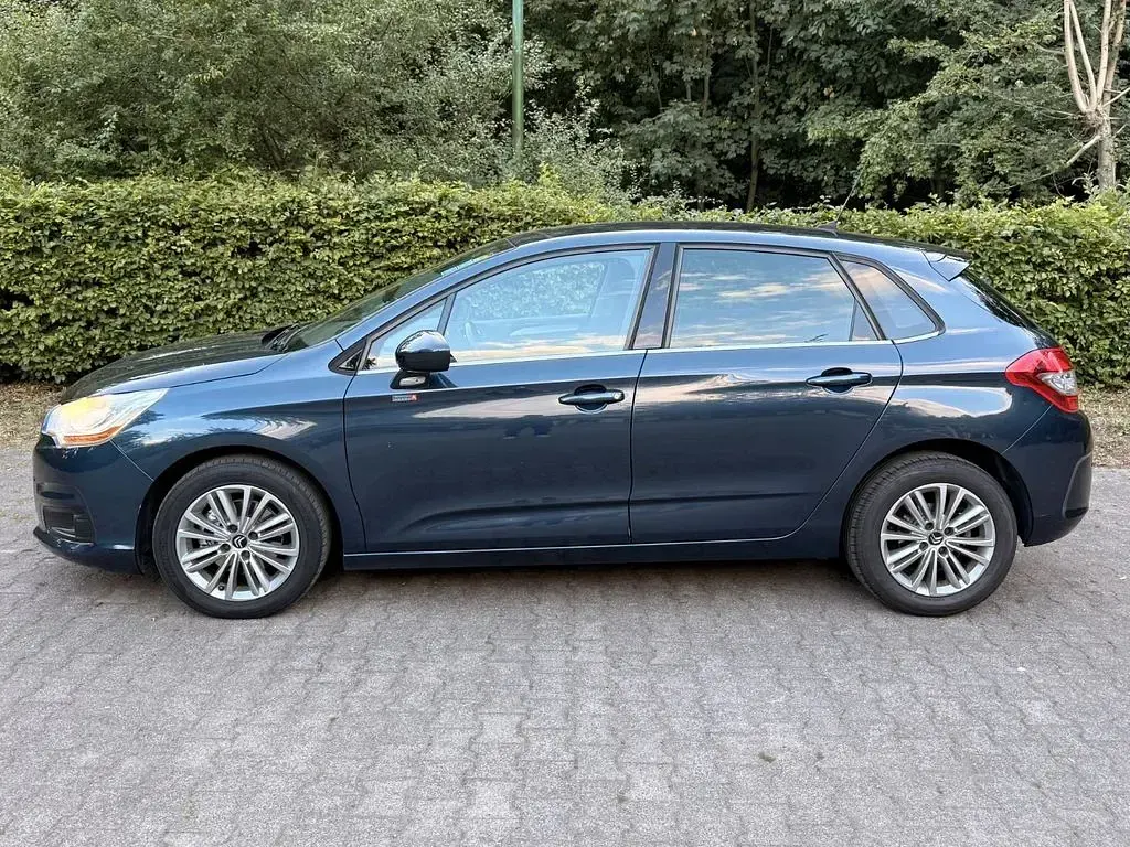Gebraucht Citroën C4 Tendance 111 PS (81 kW) 2011 Blau Limousine