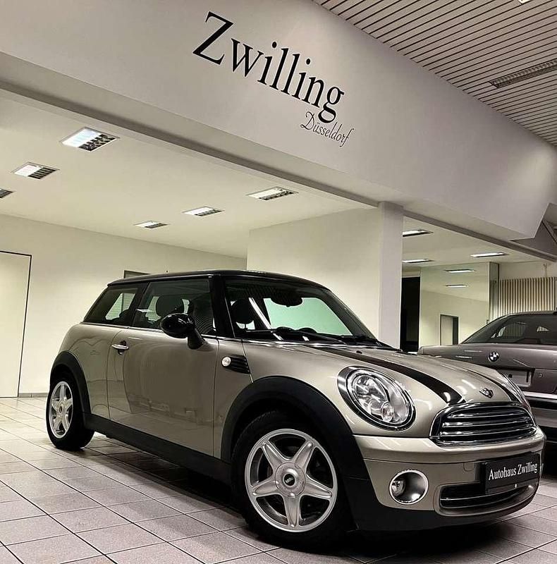 Grau Gebraucht 2007 Mini Cooper Coupé Coupé | 4.990 € (Fairer Preis) - Bild 1/4