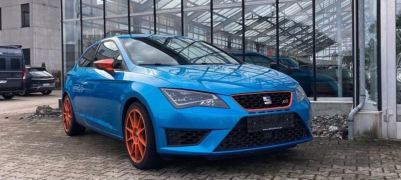 Second-hand Seat Leon SC CUPRA 290 CP (213 kW) 2016 Albastru Hatchback