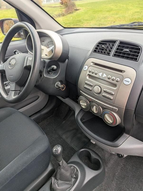 Gebraucht Subaru Justy Trend 69 PS (50 kW) 2009 Rot Kleinwagen