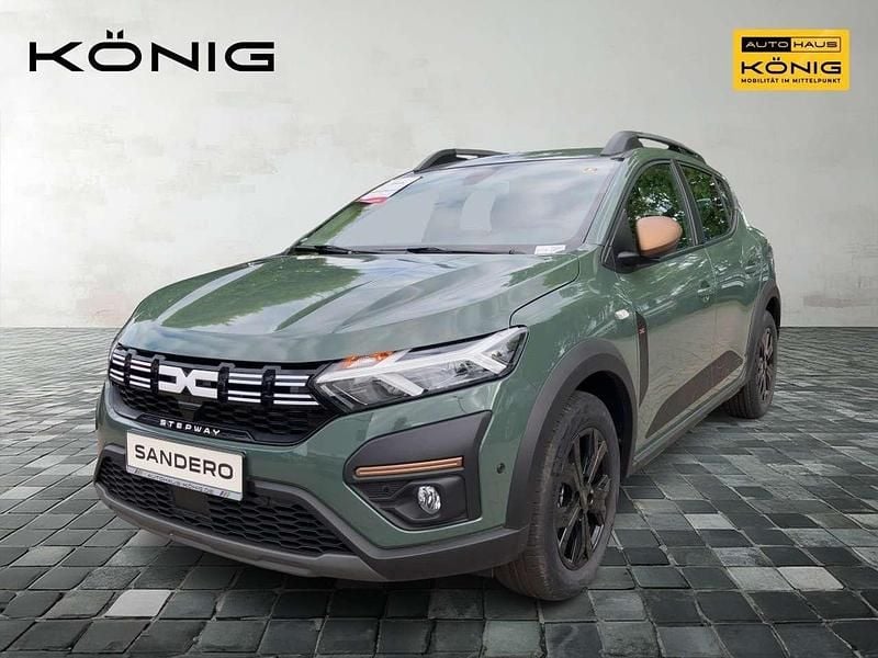 Safarigrüngrau Gebraucht 2024 Dacia Sandero Extreme Kleinwagen | 15.598 € (Guter Preis) - Bild 1/4