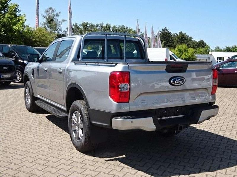 Neu Ford Ranger XLT 170 PS (125 kW) 2025 Silber Pickup