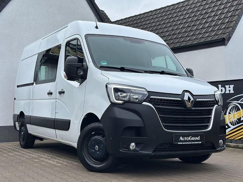 Gebraucht Renault Master 136 PS (100 kW) 2019 Weiß Van / Kleinbus