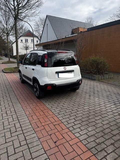 Gebraucht Fiat Panda Cross Cross 69 PS (50 kW) 2020 Weiß Kleinwagen