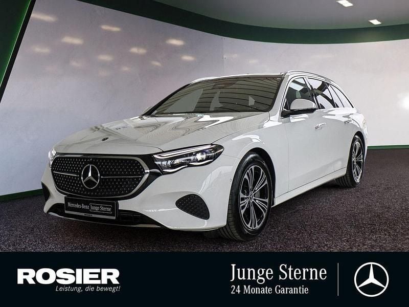 Weiss / polarweiß Gebraucht 2024 Mercedes E450 Advanced Plus Kombi | 63.290 € - Bild 1/4