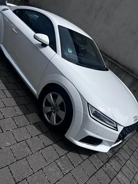 Gebraucht Audi TT 197 PS (144 kW) 2019 Weiß Coupé
