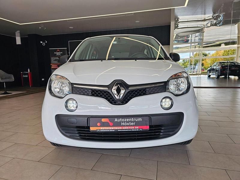 Gebraucht Renault Twingo Life 69 PS (50 kW) 2016 Weiß Kleinwagen