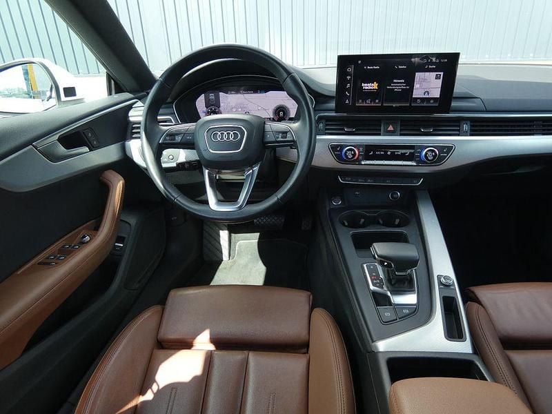 Gebraucht Audi A5 Sport 163 PS (119 kW) 2023 Ibisweiß Coupé