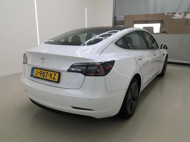 Gebraucht Tesla Model 3 Standard Range 225 kW (306 PS) 2020 Weiß Limousine