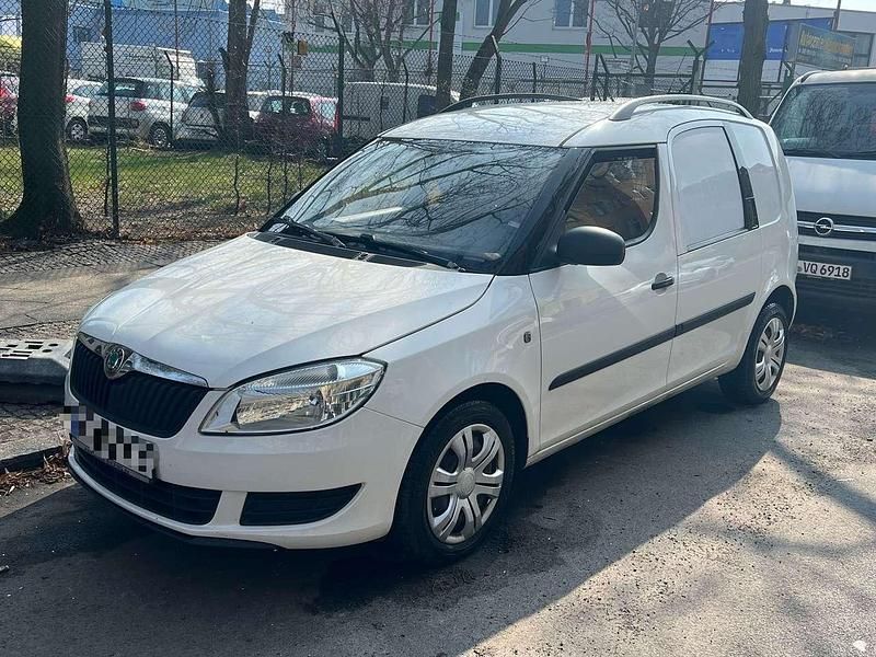 Candyweiss Gebraucht 2010 Skoda Roomster Kombi | 2.799 € (Fairer Preis) - Bild 1/4