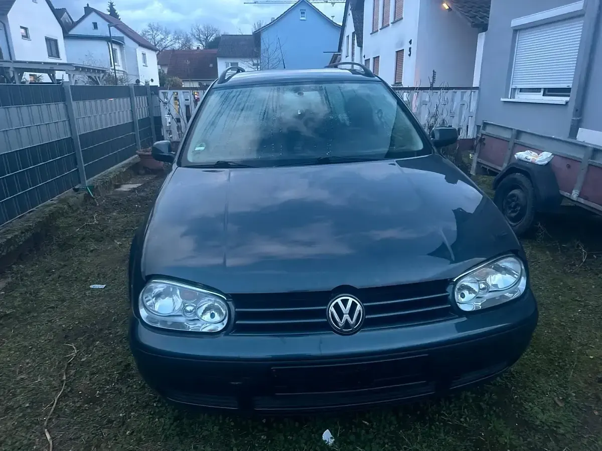 Gebraucht VW Golf IV 115 PS (84 kW) 2000 Blau Kombi