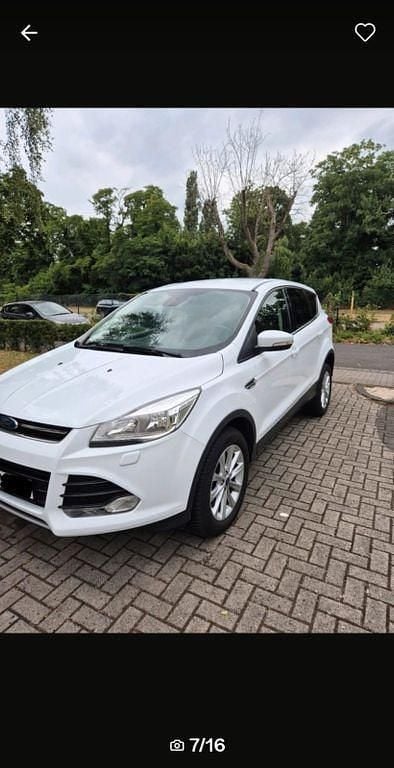 Gebraucht Ford Kuga Vignale 150 PS (110 kW) 2016 Weiß SUV