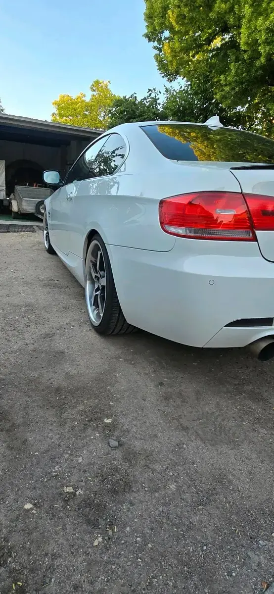 Gebraucht BMW 335 306 PS (225 kW) 2009 Weiß Coupé
