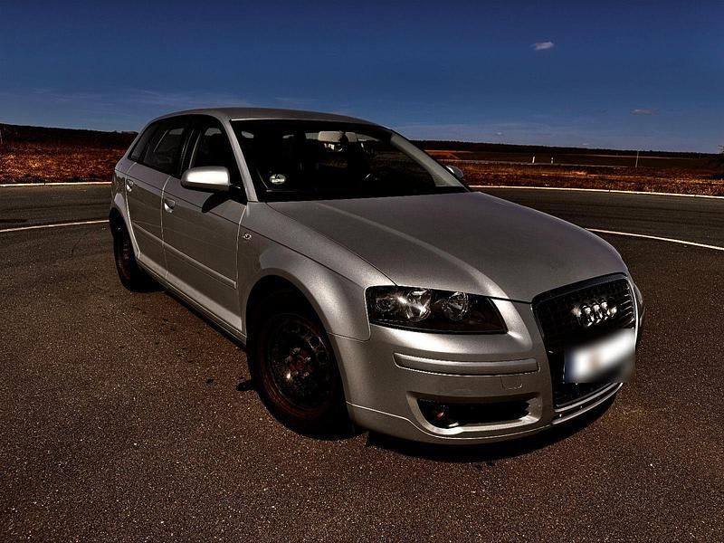Gebraucht Audi A3 Attraction 105 PS (77 kW) 2008 Silber Kleinwagen