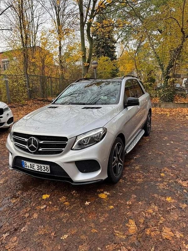 Gebraucht 2016 Mercedes GLE350 AMG line SUV | 32.000 € (Fairer Preis) - Bild 1/4