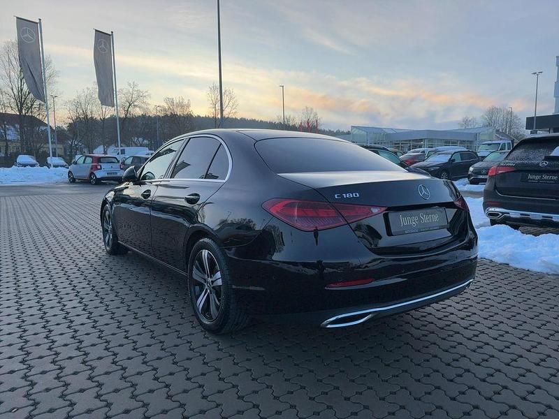 Gebraucht Mercedes C180 Avantgarde 170 PS (125 kW) 2024 Schwarz Limousine