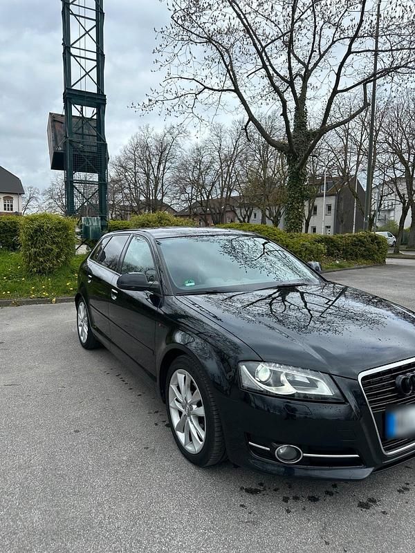 Second-hand Audi A3 S-Line 105 CP (77 kW) 2012 Negru Hatchback