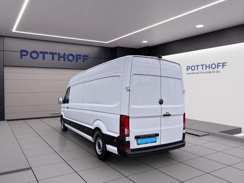 Gebraucht VW Crafter 177 PS (130 kW) 2024 Weiss Van