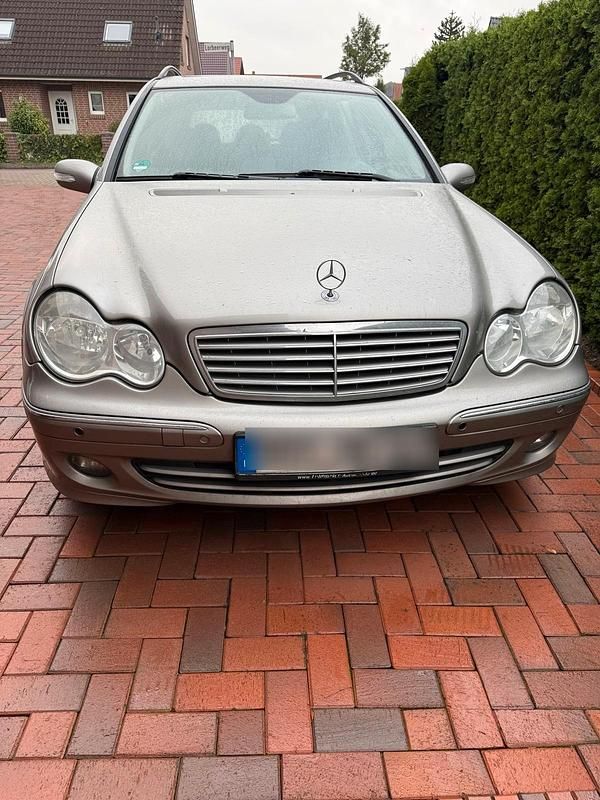 Grau Gebraucht 2006 Mercedes C180 Kombi | 1.250 € (Superpreis) - Bild 1/4