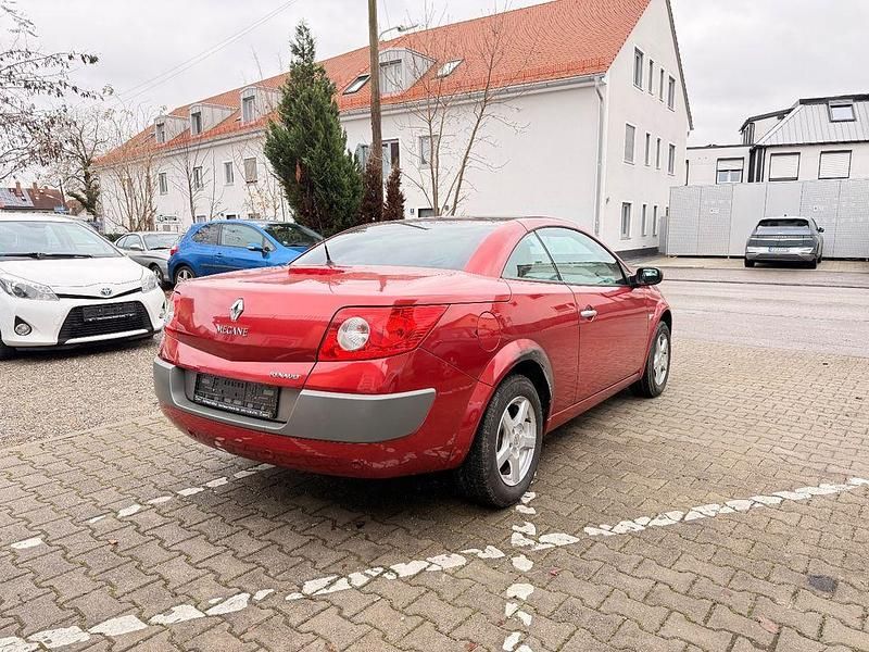 Gebraucht Renault Mégane Cabriolet Dynamique 111 PS (81 kW) 2007 Rot Cabrio