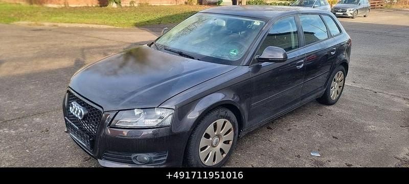 Grau Gebraucht 2008 Audi A3 Ambition Limousine | 2.490 € (Superpreis) - Bild 1/4