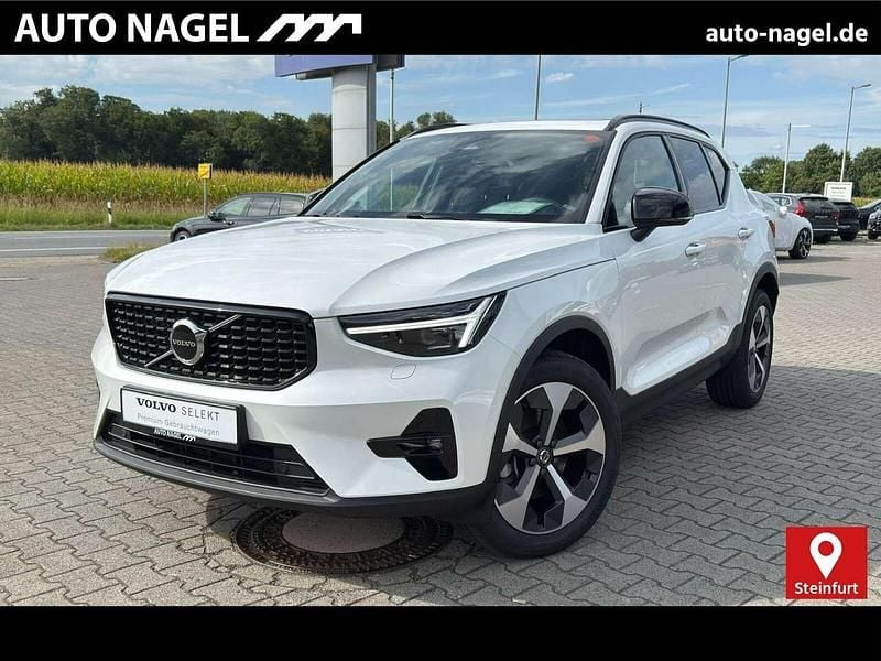 Crystal white / Gebraucht 2024 Volvo XC40 Ultra SUV | 38.800 € (Fairer Preis) - Bild 1/4