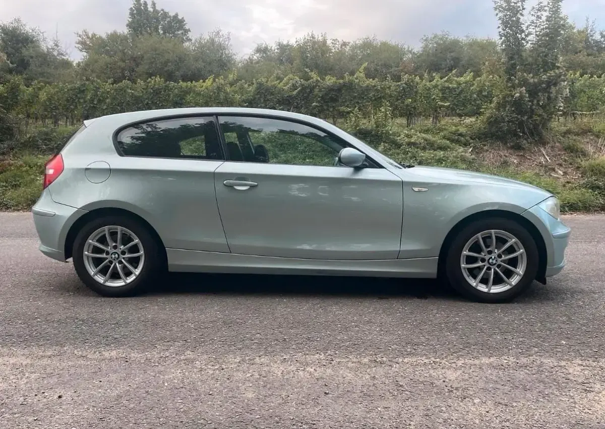 Używany BMW 118 Coupé 143 KM (105 kW) 2007 Srebrny Coupe
