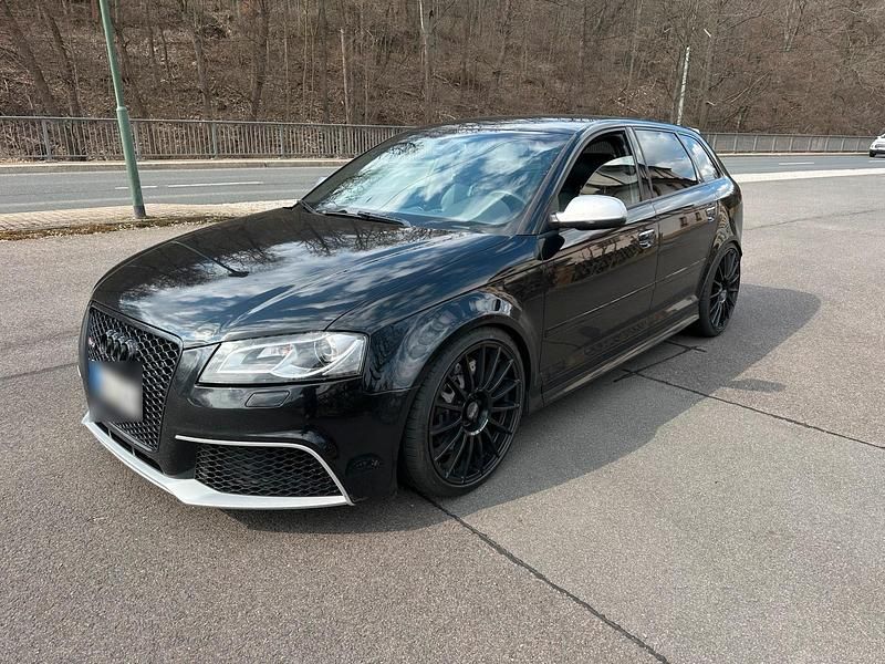 Second-hand Audi RS3 550 CP (404 kW) 2012 Negru Berlinǎ