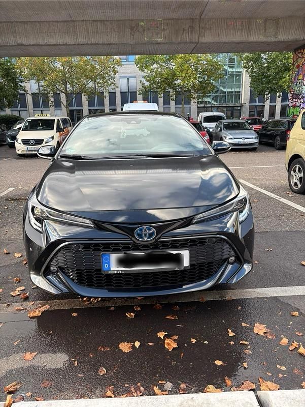 Schwarz Gebraucht 2019 Toyota Corolla Hybrid Limousine | 15.300 € (Fairer Preis) - Bild 1/4