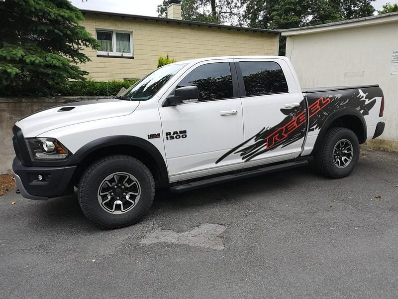 Weiß Gebraucht 2017 Dodge Ram Abholung | 42.000 € - Bild 1/4